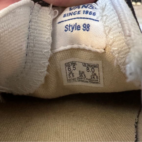 Vans Valentine’s shoes💋 - Picture 7 of 7